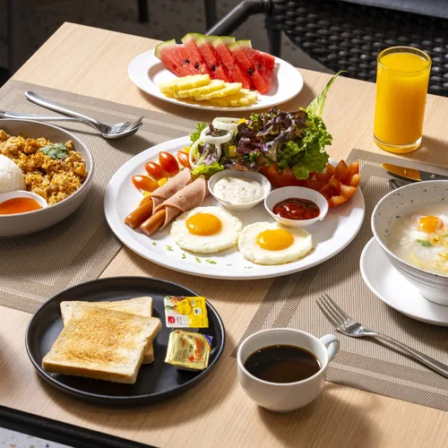 Breakfast plated at the Horange Phuket Town cafe